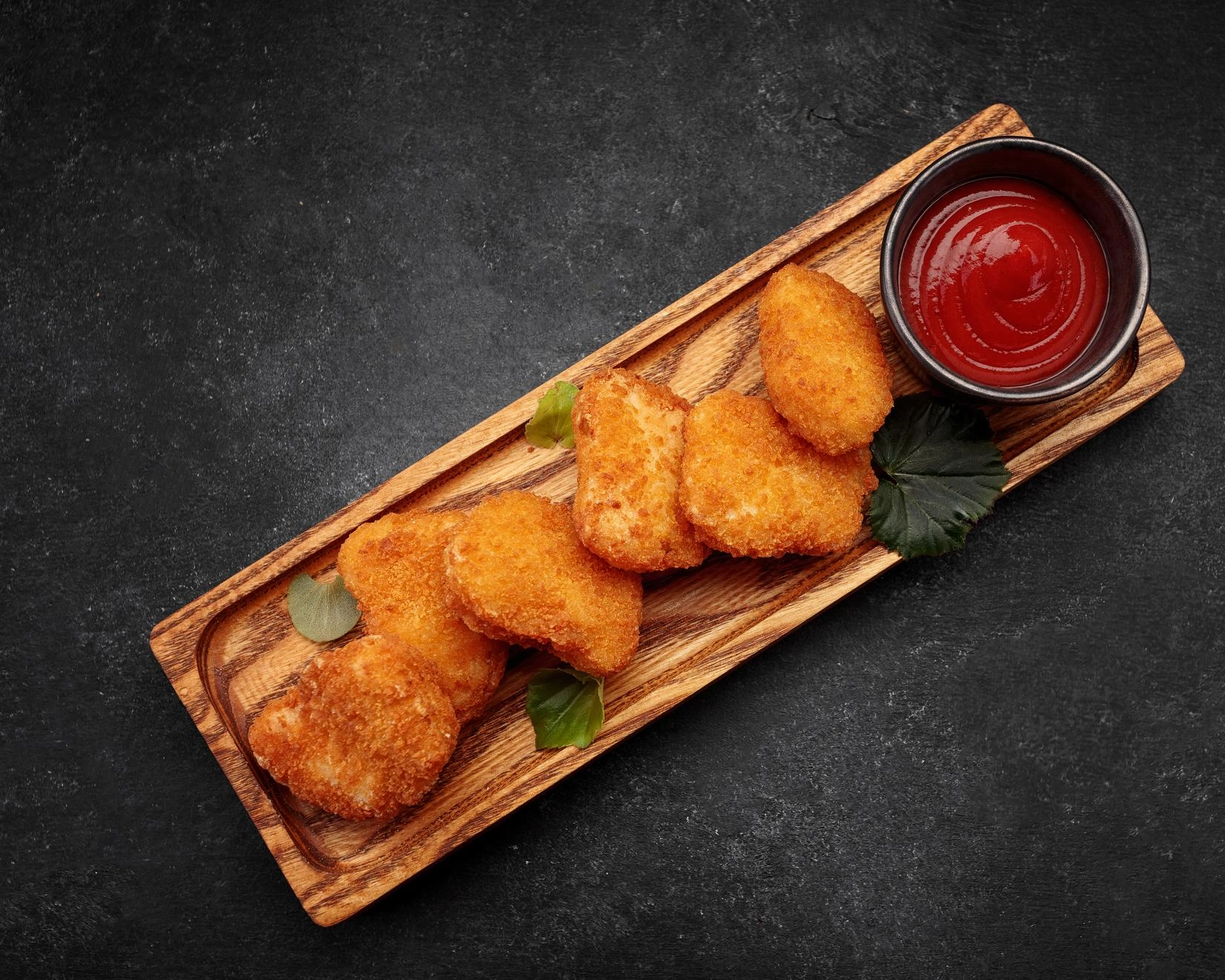 Meniu 6 nuggets + sos